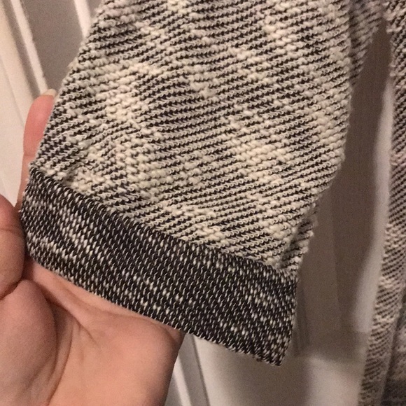 Sweaters Sweaters - Picture 4 of 10